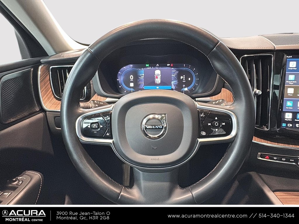 2023 Volvo XC60 Ultimate Dark Theme in Montreal, Quebec - 11 - w1024h768px