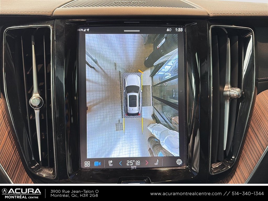 2023 Volvo XC60 Ultimate Dark Theme in Montreal, Quebec - 18 - w1024h768px