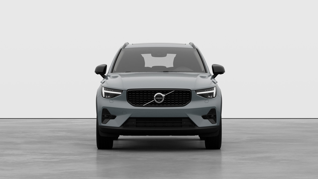 Volvo XC40 Plus (Dark Theme) 2026-4