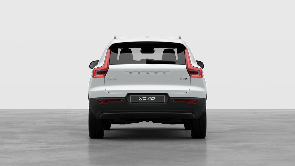 Volvo XC40 Plus (Dark Theme) 2026-5