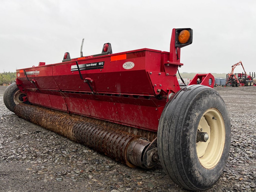 2016 Brillion SST 12 in Cacouna, Quebec - 4 - w1024h768px