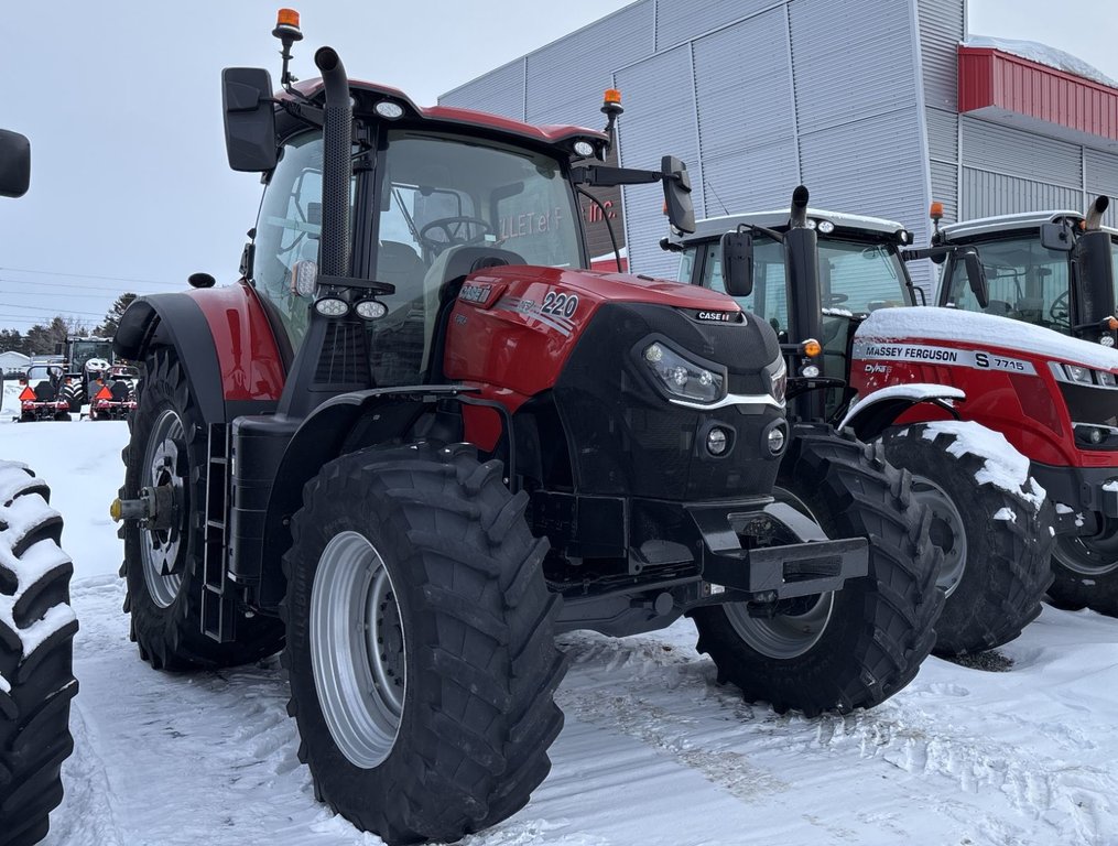 Case IH Puma 220  2024 à Cacouna, Québec - 2 - w1024h768px