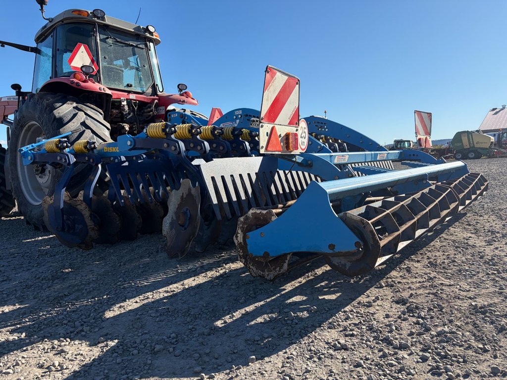 2018 Farmet Discomat 3.5 in Cacouna, Quebec - 6 - w1024h768px