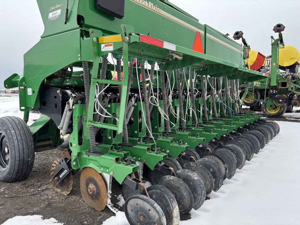 Great Plains 1510HDS  2006 à Cacouna, Québec - 4 - w1024h768px