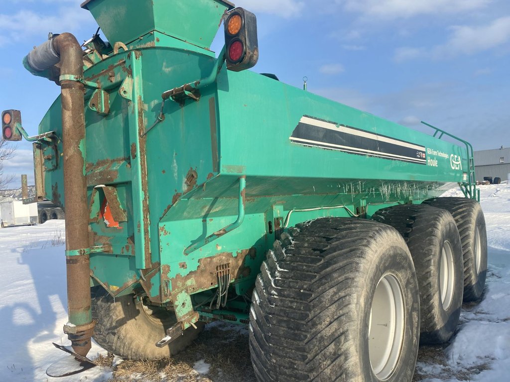 HOULE EL-48-6D-5250  2016 à Cacouna, Québec - 2 - w1024h768px