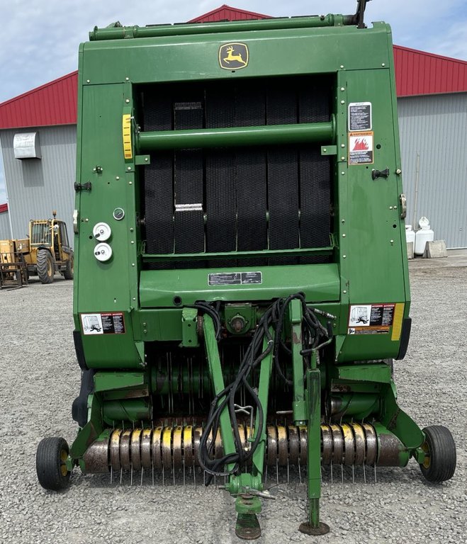2006 John Deere 582 in Cacouna, Quebec - 4 - w1024h768px