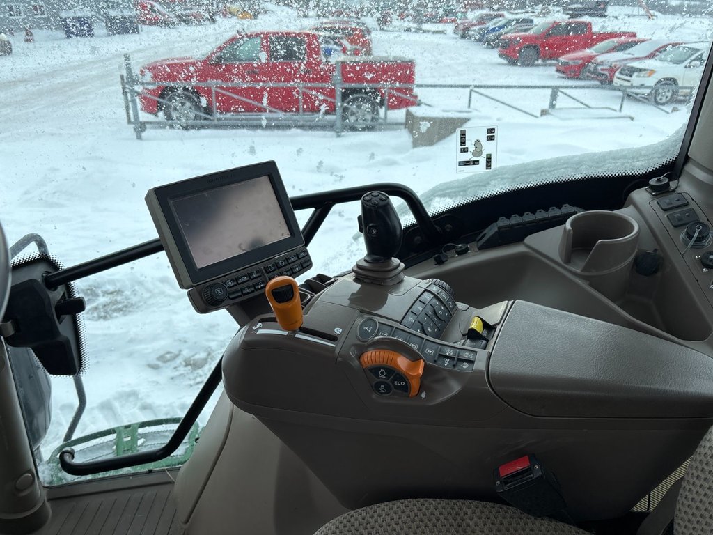 2017 John Deere 6120R in Cacouna, Quebec - 6 - w1024h768px