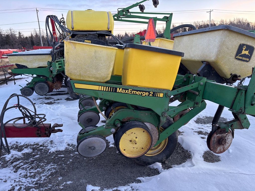 John Deere 7200  2006 à Cacouna, Québec - 4 - w1024h768px
