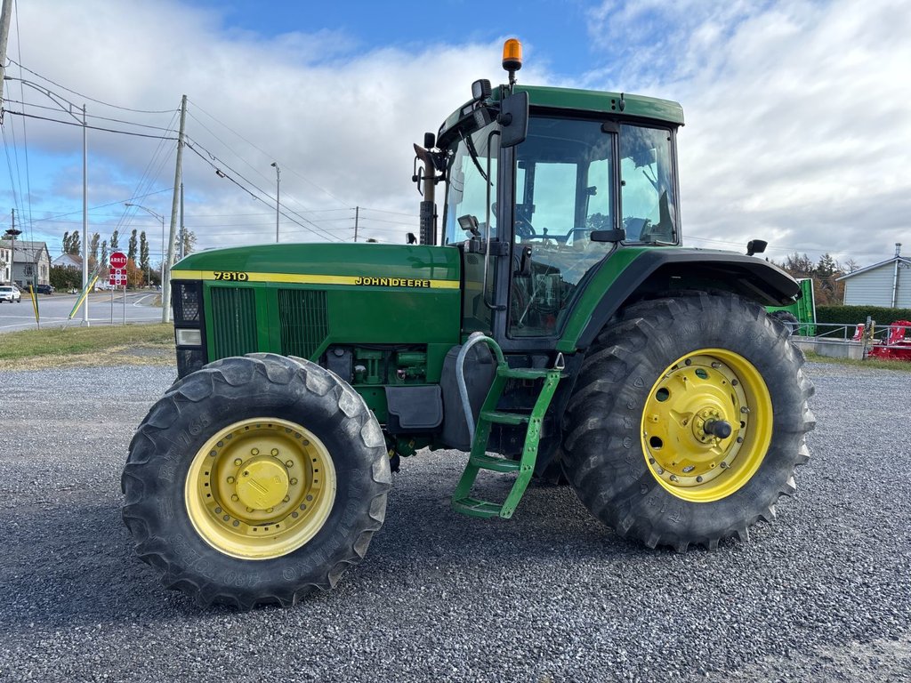 John Deere 7810  2001 à Cacouna, Québec - 5 - w1024h768px