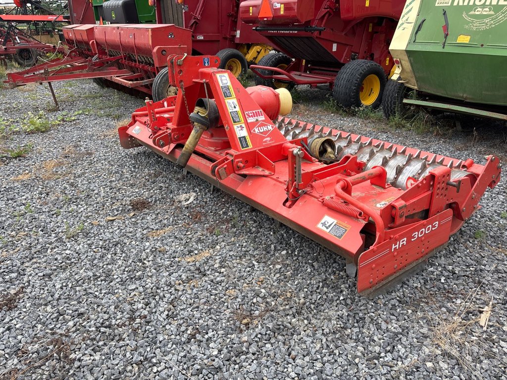 2011 Kuhn HR 3003 in Cacouna, Quebec - 1 - w1024h768px
