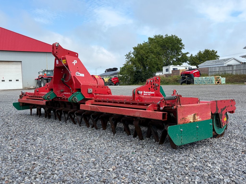 2012 Kverneland NGS 451 in Cacouna, Quebec - 3 - w1024h768px