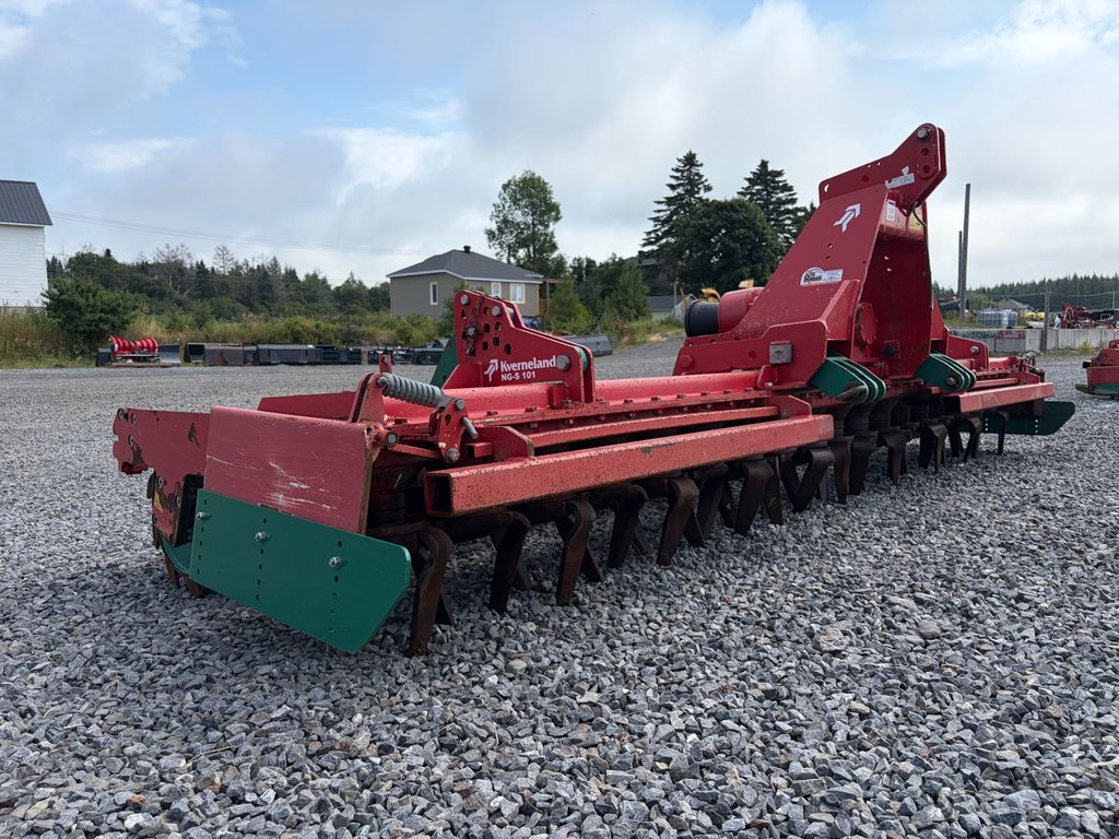 2012 Kverneland NGS 451 in Cacouna, Quebec - 6 - w1024h768px