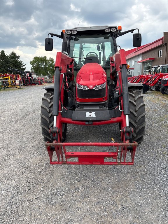 2015 MASSEY FERGUSON 5611 in Cacouna, Quebec - 2 - w1024h768px