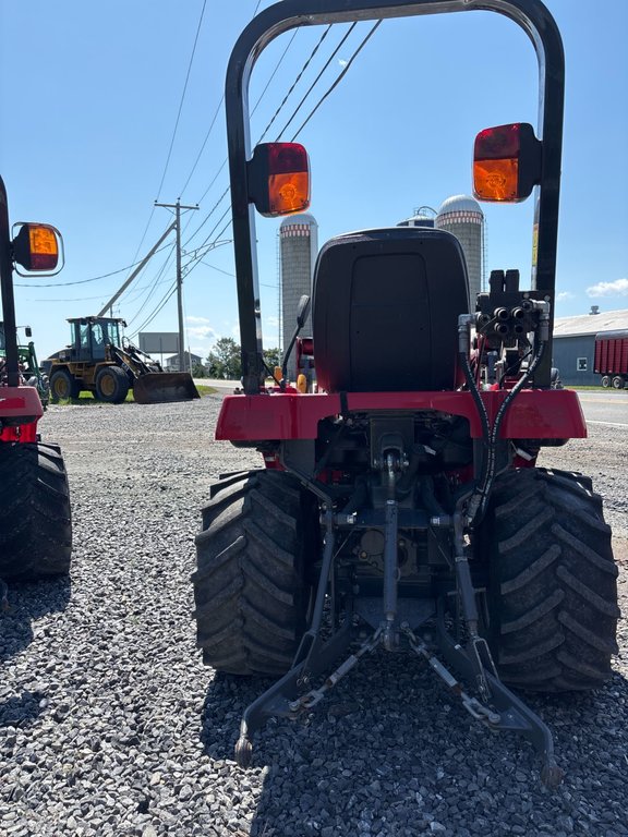 2018 MASSEY FERGUSON GC1705 in Cacouna, Quebec - 4 - w1024h768px