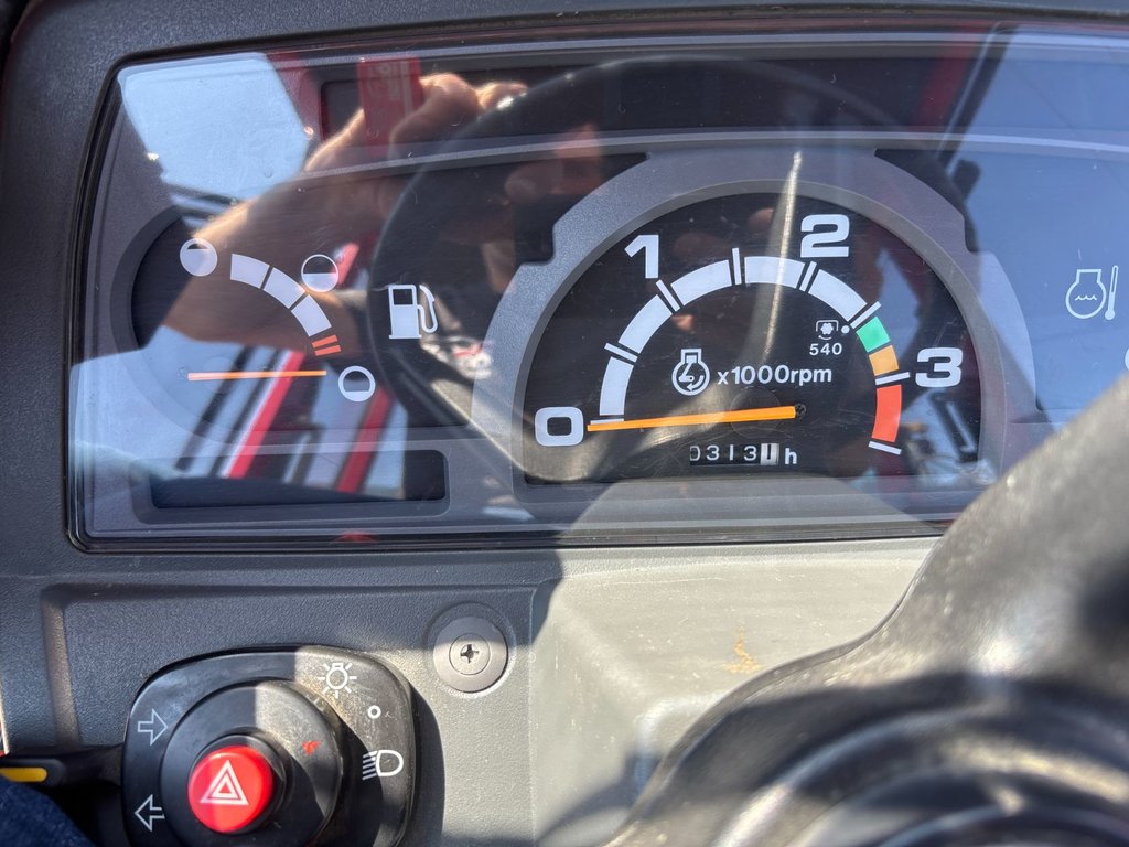 MASSEY FERGUSON GC1705L  2018 à Cacouna, Québec - 1 - w1024h768px