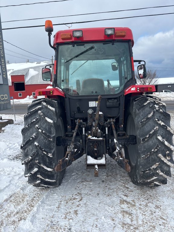 MCCORMICK CX-105  2011 à Cacouna, Québec - 2 - w1024h768px