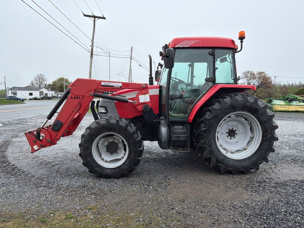 2011 MCCORMICK CX-105 in Cacouna, Quebec - 4 - w1024h768px