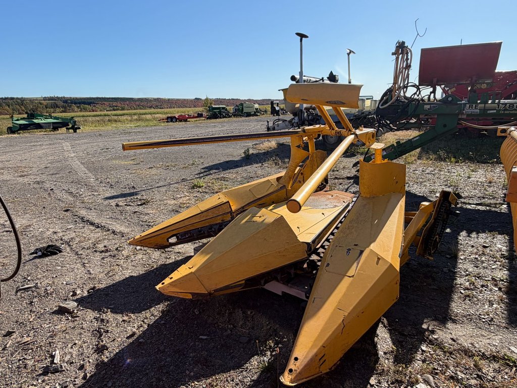 2003 New Holland FP230 in Cacouna, Quebec - 8 - w1024h768px