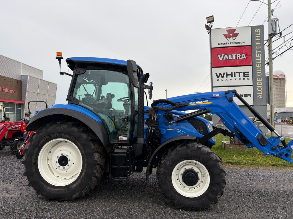 New Holland T5.130  2023 à Cacouna, Québec - 1 - w1024h768px