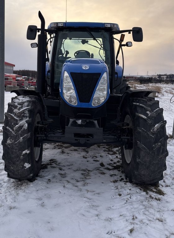 2010 New Holland T7030 in Cacouna, Quebec - 2 - w1024h768px