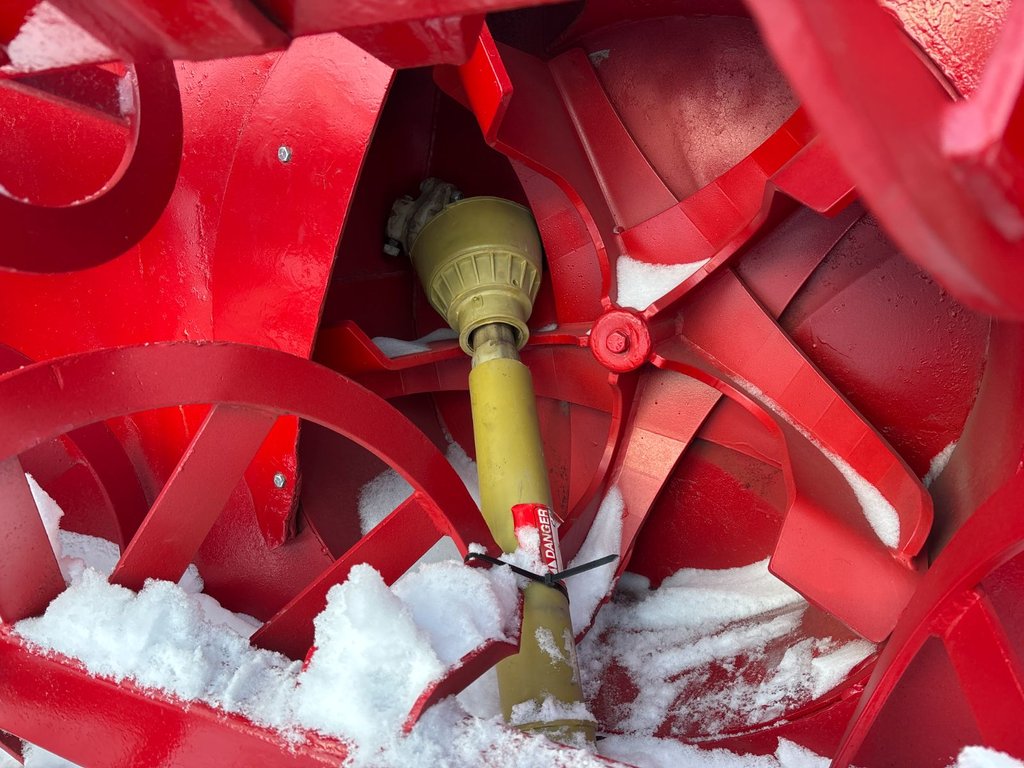 Normand N92  2012 à Cacouna, Québec - 3 - w1024h768px