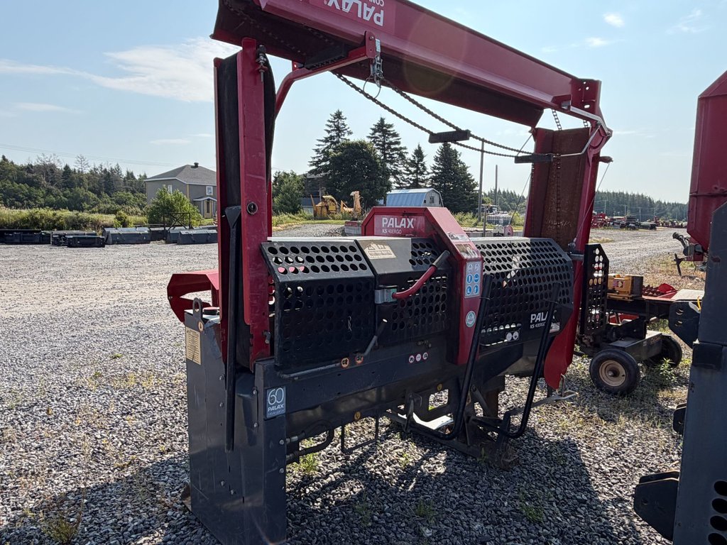 PALAX KS40 Ergo  2015 à Cacouna, Québec - 1 - w1024h768px