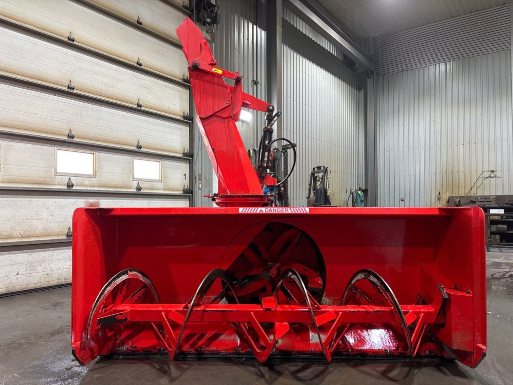 Pronovost P-920  2020 à Cacouna, Québec - 3 - w1024h768px