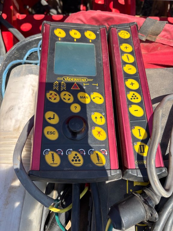 Vaderstad Rapid 400C  2015 à Cacouna, Québec - 11 - w1024h768px