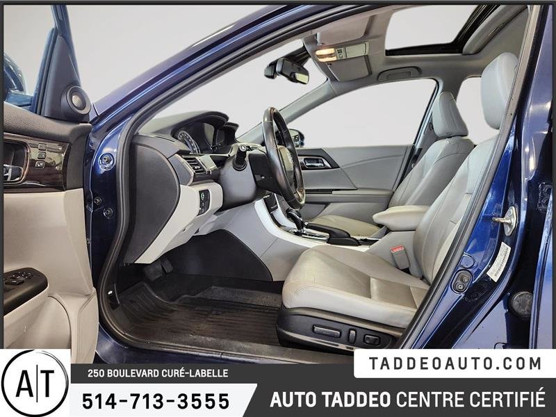 2016  Accord Sedan L4 Touring CVT in Laval, Quebec - 9 - w1024h768px