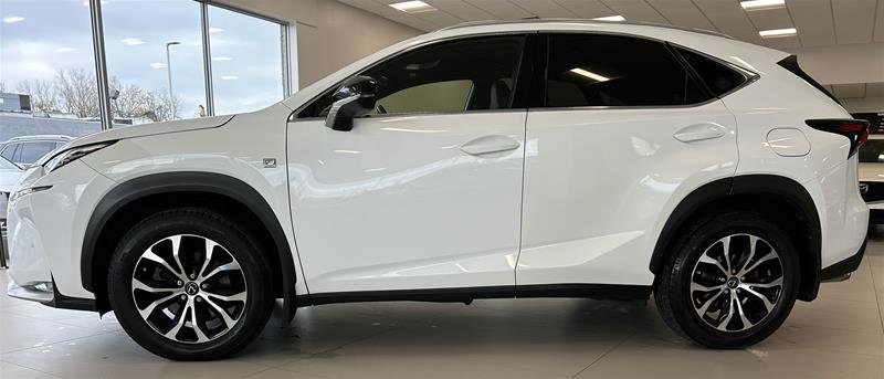 2017  NX 200t 6A in Laval, Quebec - 3 - w1024h768px
