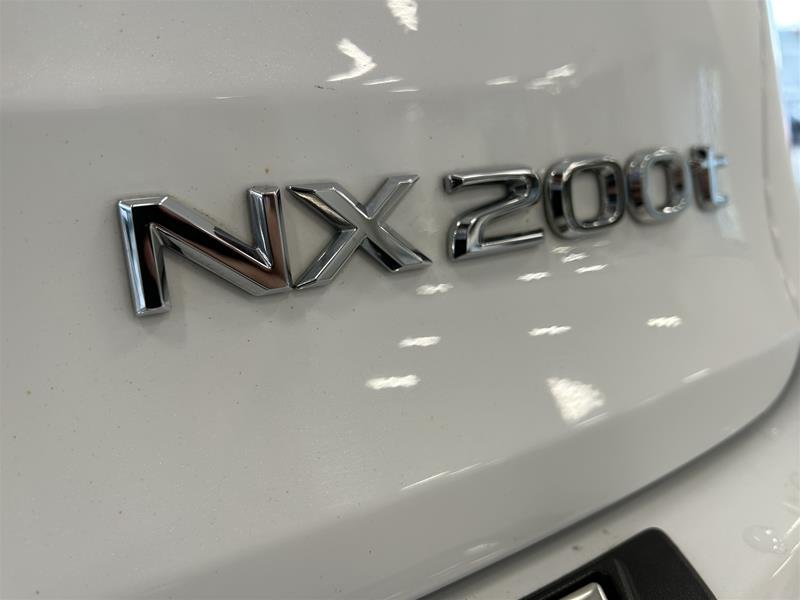 NX 200t 6A 2017 à Laval, Québec - 8 - w1024h768px