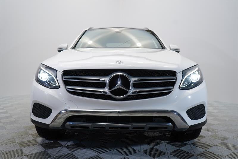 2019  GLC300 4MATIC SUV in Laval, Quebec - 3 - w1024h768px
