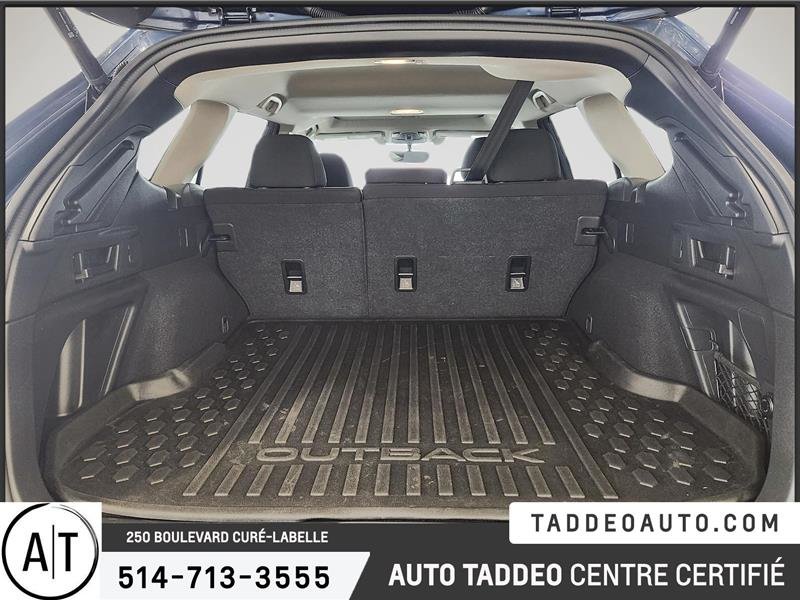 2022  Outback 2.5L Touring in Laval, Quebec - 13 - w1024h768px