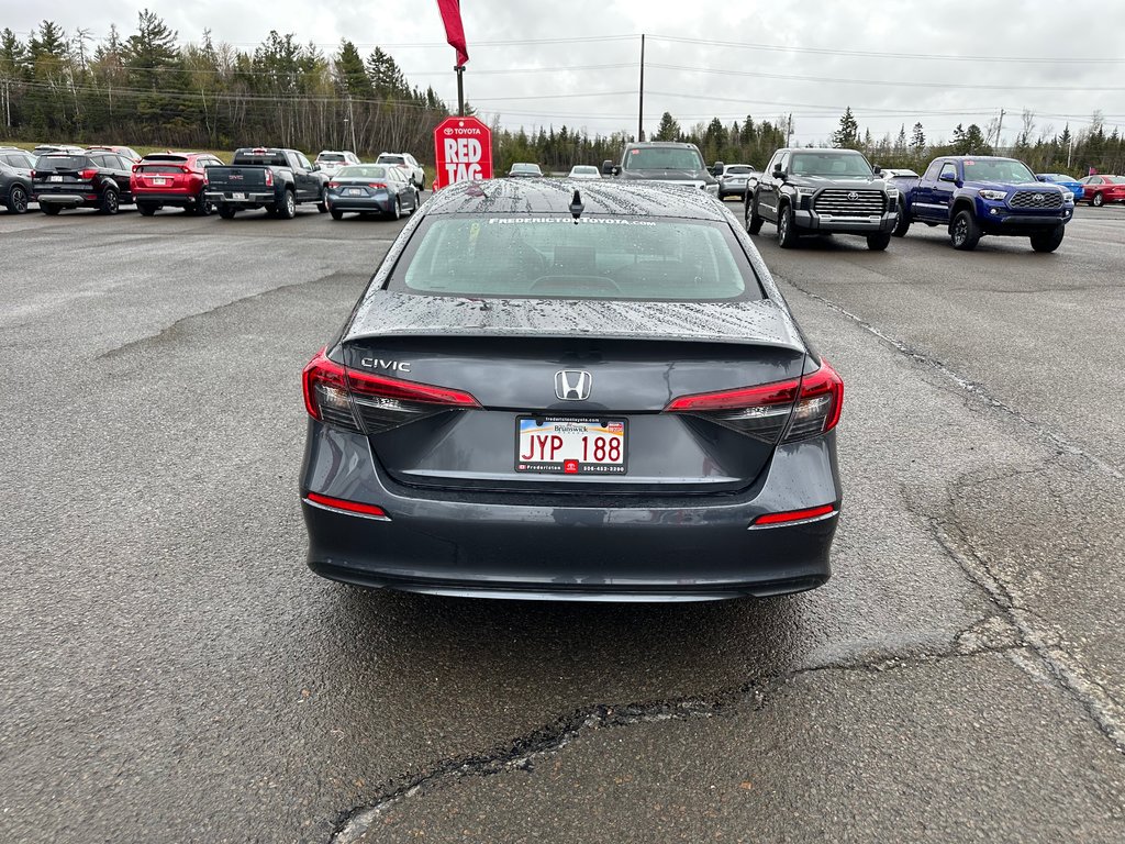 2022 Honda Civic Sedan EX in Fredericton, New Brunswick - 7 - w1024h768px