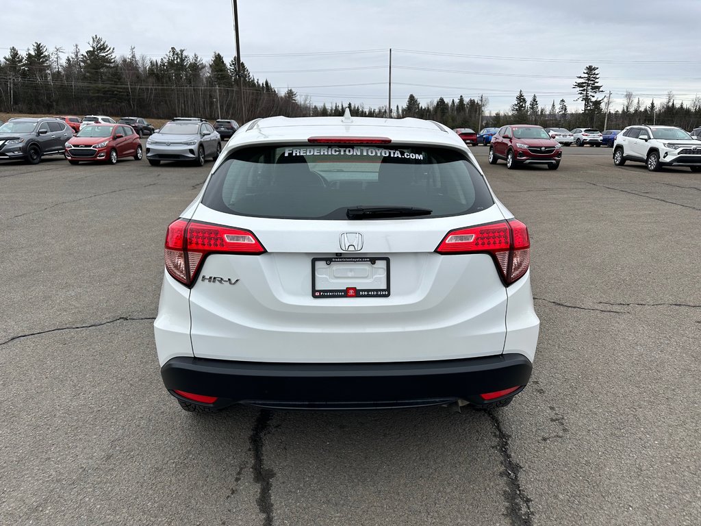 2016 Honda HR-V LX in Fredericton, New Brunswick - 6 - w1024h768px