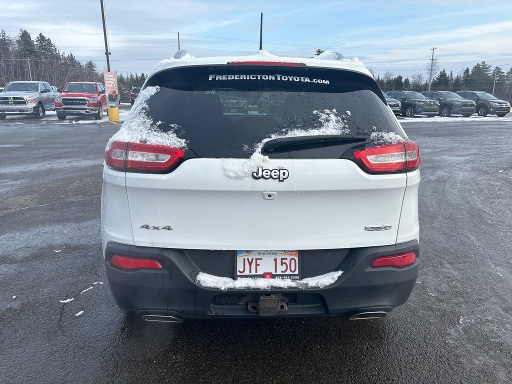 2017 Jeep Cherokee North in Fredericton, New Brunswick - 5 - w1024h768px