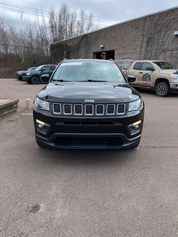 2018 Jeep Compass North in Moncton, New Brunswick - 4 - w1024h768px