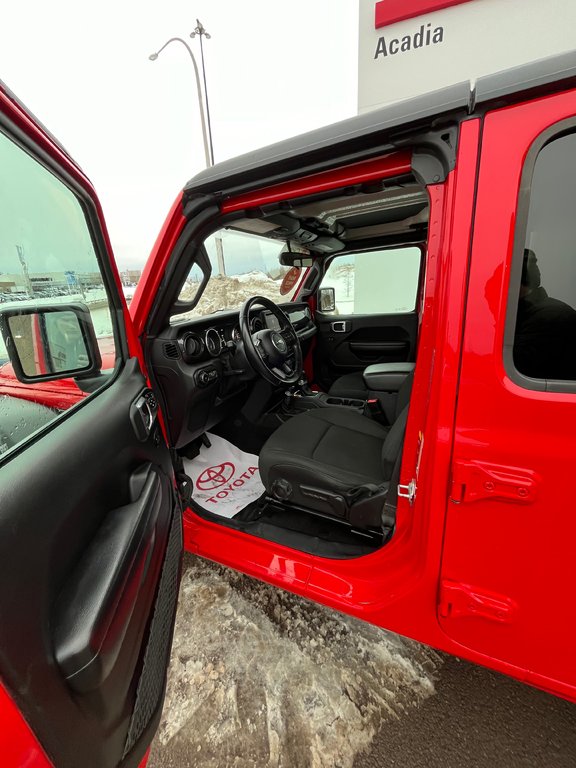 Jeep Wrangler Unlimited Sport Altitude 2021 à Moncton, Nouveau-Brunswick - 15 - w1024h768px