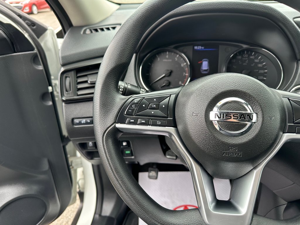 2020 Nissan Rogue in Fredericton, New Brunswick - 20 - w1024h768px