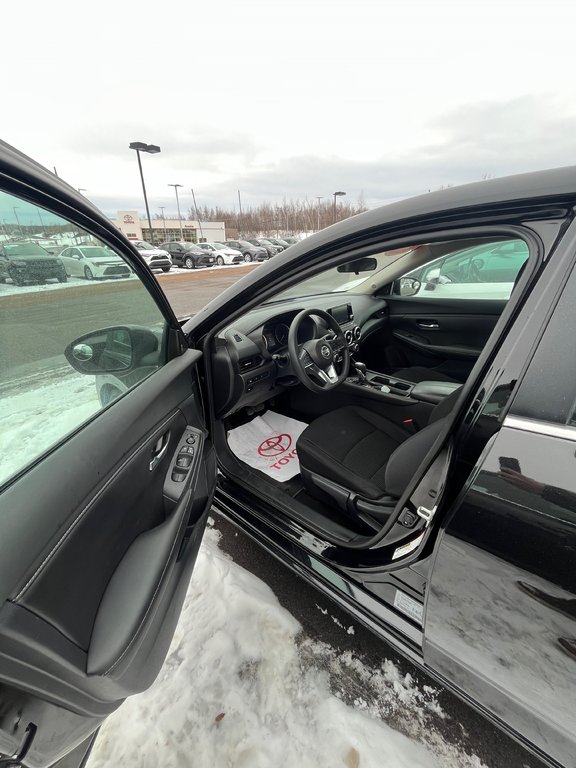 2021 Nissan Sentra in Moncton, New Brunswick - 10 - w1024h768px