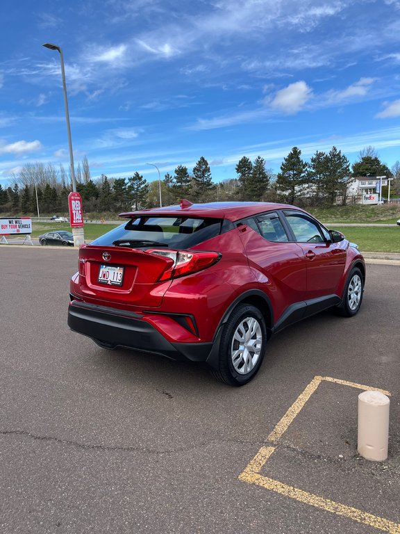 2020 Toyota C-HR LE in Moncton, New Brunswick - 7 - w1024h768px
