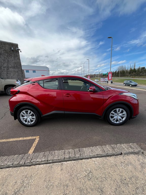 2020 Toyota C-HR LE in Moncton, New Brunswick - 6 - w1024h768px