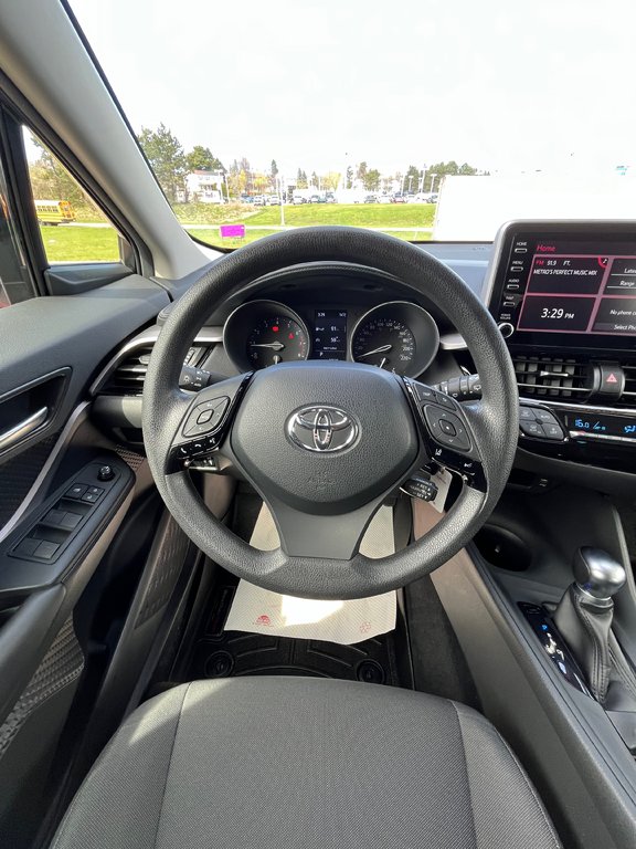 2020 Toyota C-HR LE in Moncton, New Brunswick - 30 - w1024h768px