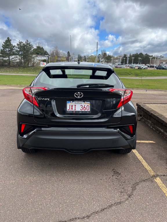 2021 Toyota C-HR XLE Premium in Moncton, New Brunswick - 8 - w1024h768px