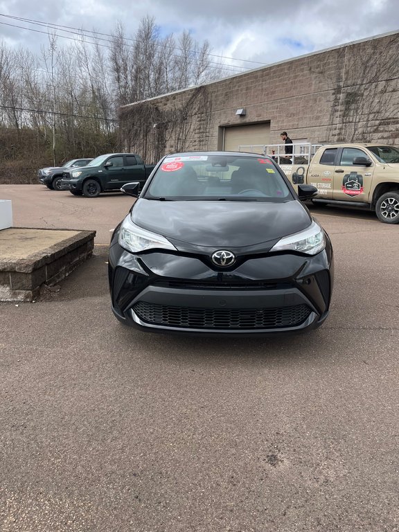 2021 Toyota C-HR XLE Premium in Moncton, New Brunswick - 4 - w1024h768px