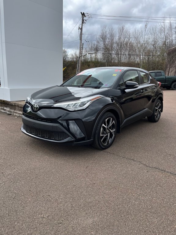 Toyota C-HR XLE Premium 2021 à Moncton, Nouveau-Brunswick - 3 - w1024h768px