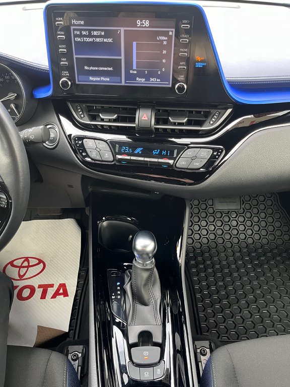 Toyota C-HR XLE Premium 2021 à Moncton, Nouveau-Brunswick - 15 - w1024h768px