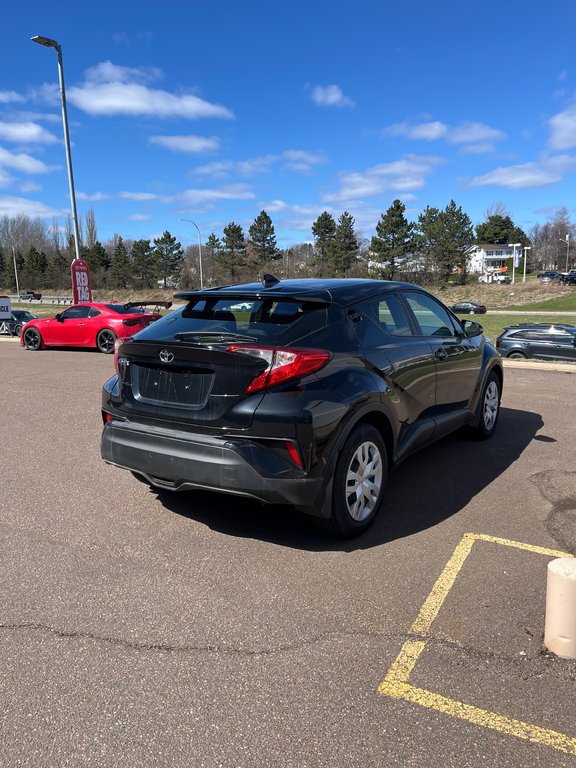 2022 Toyota C-HR LE in Moncton, New Brunswick - 7 - w1024h768px