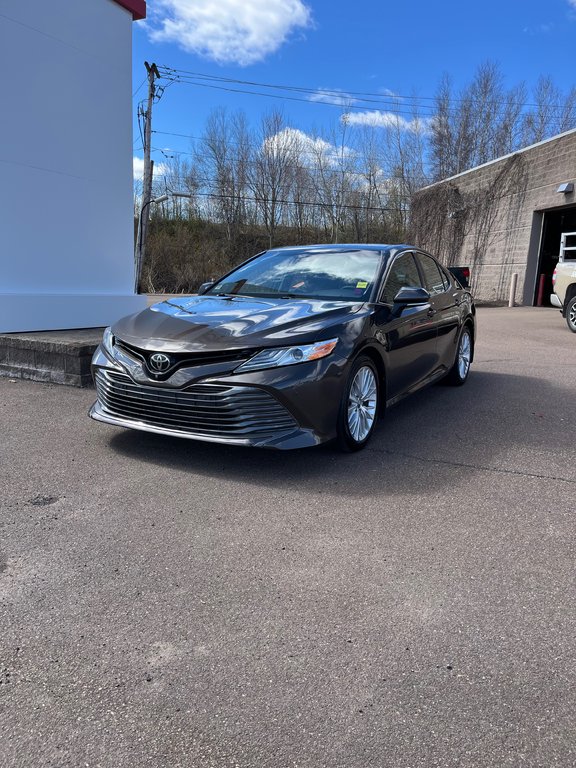 2018 Toyota Camry XLE in Moncton, New Brunswick - 3 - w1024h768px