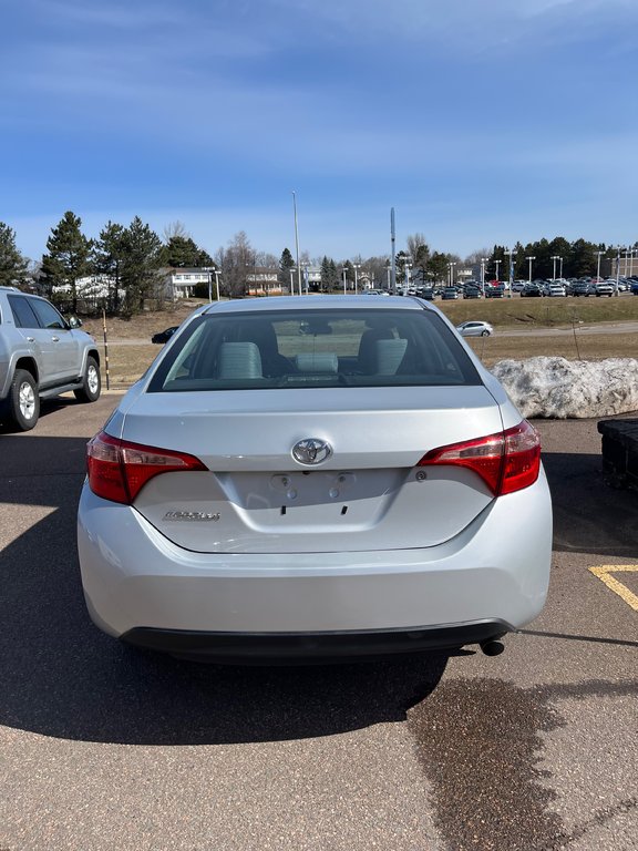 2019 Toyota Corolla CE in Moncton, New Brunswick - 8 - w1024h768px